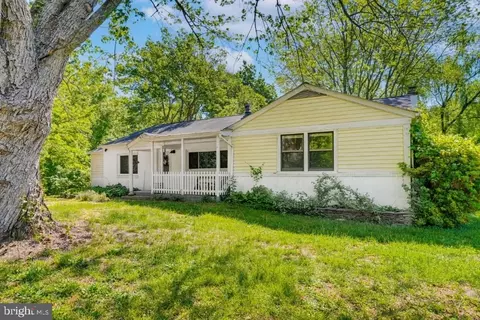 27020 Cat Creek Rd, Mechanicsville, MD 20659