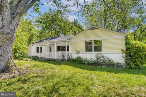 27020 Cat Creek Rd, Mechanicsville, MD 20659