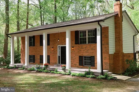 26530 Forest Hall Dr, Mechanicsville, MD 20659