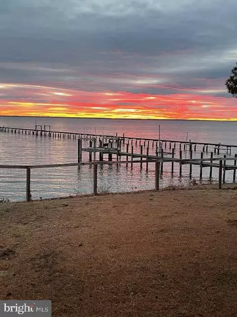 42195 White Point Beach Rd, Leonardtown, MD 20650