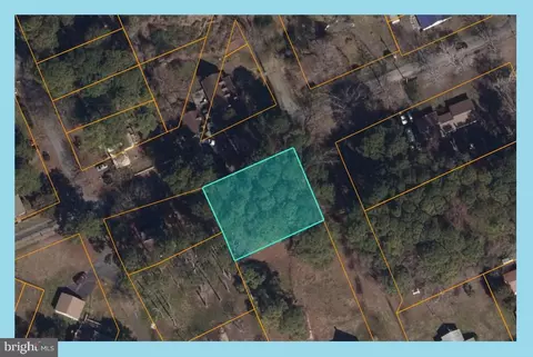 Charles Hall Rd, Coltons Point, MD 20626
