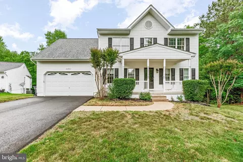 23302 Misty Pond Ln, California, MD 20619