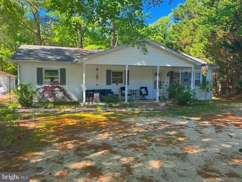 19745 Three Notch Rd, Lexington Park, MD 20653