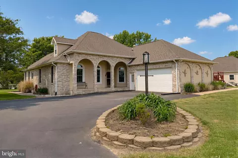 21045 Oakland Hall Rd, Avenue, MD 20609