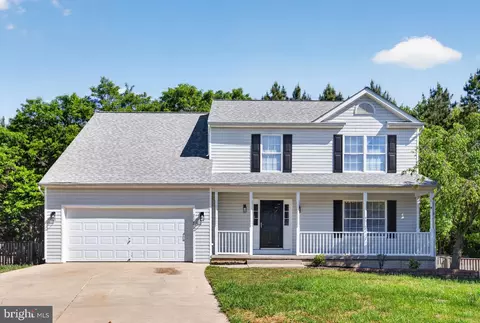 21493 Hillary Ct, Lexington Park, MD 20653