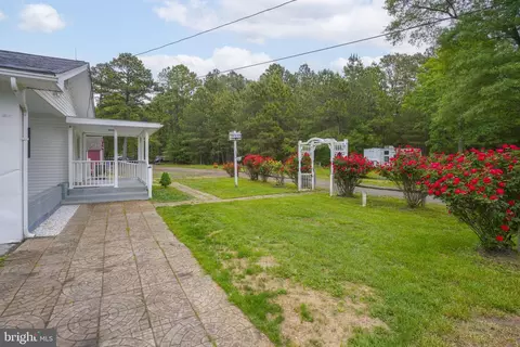 38330 Hatchet Thicket Rd, Avenue, MD 20609