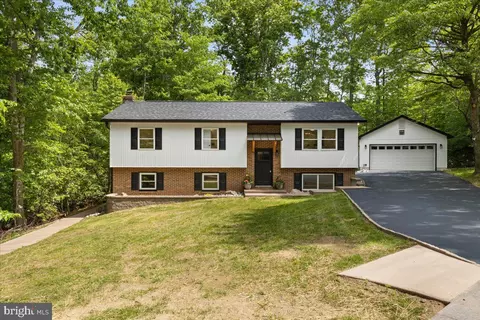 45630 Roper Rd, Lexington Park, MD 20653