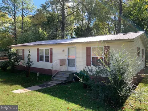 48683 Beachville Rd, Saint Inigoes, MD 20684