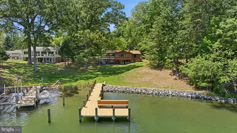 18040 Shipping Point Rd, Lexington Park, MD 20653