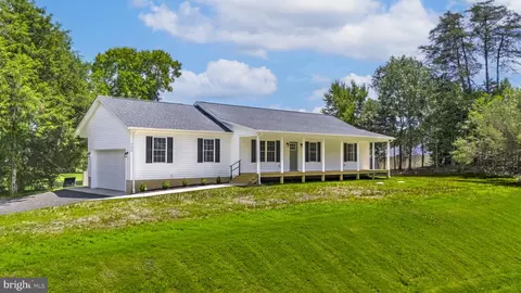 25826 S Sandgates Rd, Mechanicsville, MD 20659