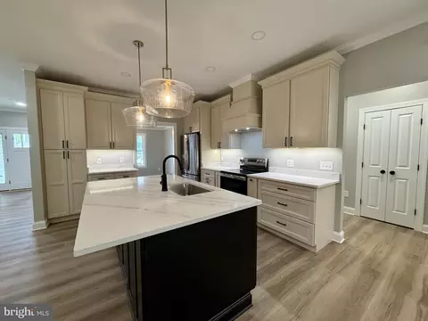 Kitchen - 17480 Lighthouse Commons Dr, Piney Point, MD 20674 photo 7 of 7