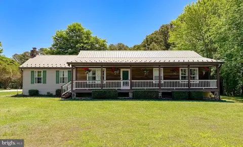 31370 Point Lookout Rd, Mechanicsville, MD 20659