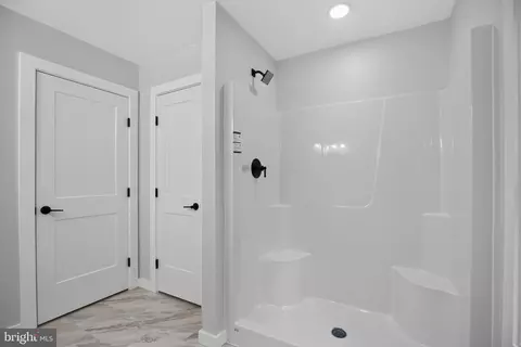 Entry Way - 23690 Maddox Rd, Chaptico, MD 20621 photo 15 of 17
