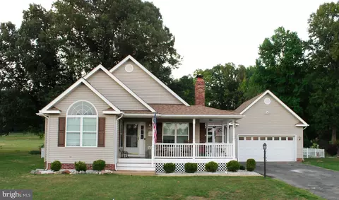 35566 Golf Course Dr, Mechanicsville, MD 20659