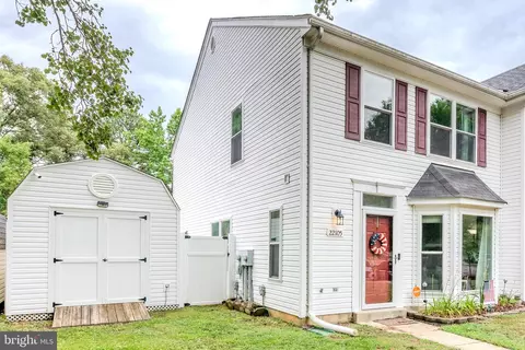 22105 Saint Michaels Cir, Great Mills, MD 20634
