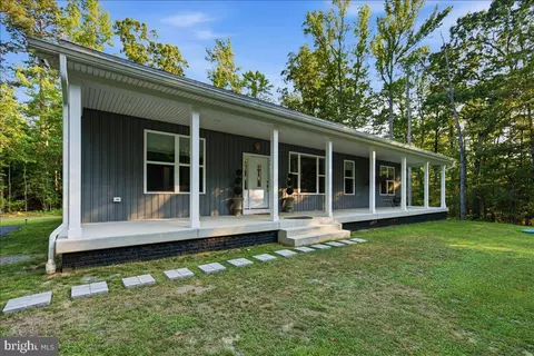 22405 Hood Ln, Leonardtown, MD 20650