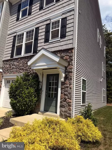 44042 Eucalyptus Way, California, MD 20619