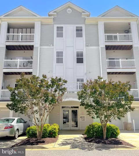 23520 F D R Blvd #205, California, MD 20619