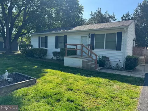 26374 Fielding Rd, Hollywood, MD 20636