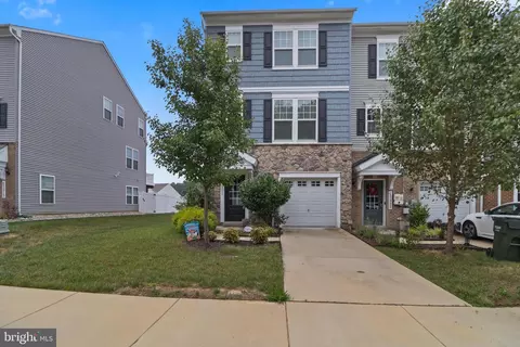 43901 Eucalyptus Way, California, MD 20619