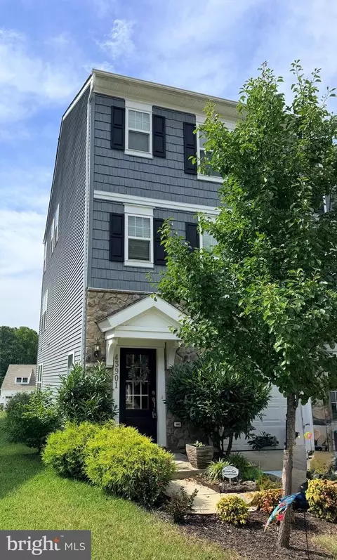 43901 Eucalyptus Way, California, MD 20619