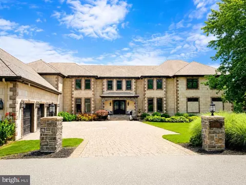 24730 Half Pone Point Rd, Hollywood, MD 20636