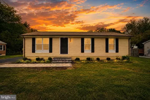 26407 Hillendale Rd, Hollywood, MD 20636