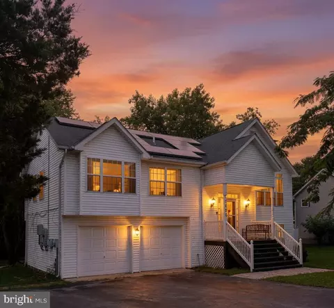 35620 Aviation Yacht Club Rd, Mechanicsville, MD 20659