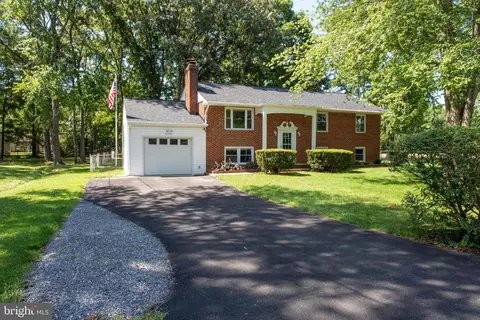 45795 Filmore Dr, Great Mills, MD 20634