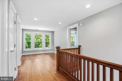 Entry Way - 16146 Thomas Rd, Piney Point, MD 20674 photo 8 of 9
