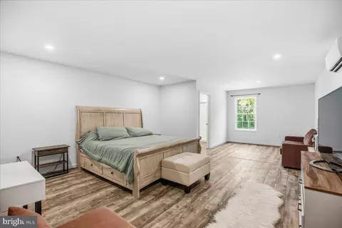 Bedroom - 16146 Thomas Rd, Piney Point, MD 20674 photo 11 of 13