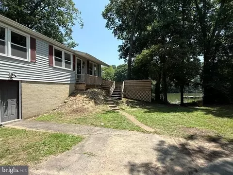 17248 Gum Landing Rd, Saint Inigoes, MD 20684