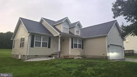 35442 Golf Course Dr, Mechanicsville, MD 20659