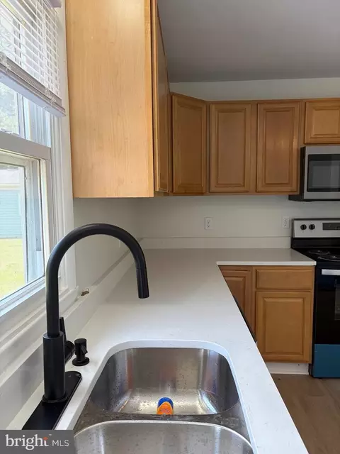 Kitchen - 20320 Dave Bailey Rd, Coltons Point, MD 20626 photo 2 of 2