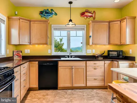 Kitchen - 16144 Thomas Rd, Piney Point, MD 20674 photo 3 of 8