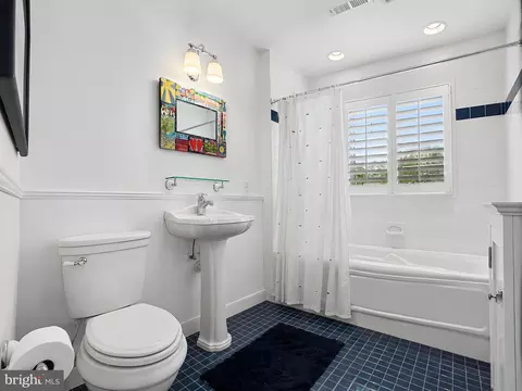 Bath - 16144 Thomas Rd, Piney Point, MD 20674 photo 1 of 6