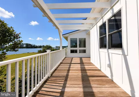 Exterior - 16144 Thomas Rd, Piney Point, MD 20674 photo 4 of 25