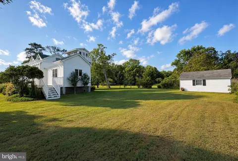 Exterior - 16144 Thomas Rd, Piney Point, MD 20674 photo 17 of 25