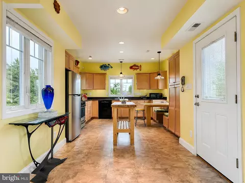 Kitchen - 16144 Thomas Rd, Piney Point, MD 20674 photo 1 of 8