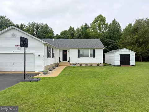 29849 Point Lookout Rd, Mechanicsville, MD 20659