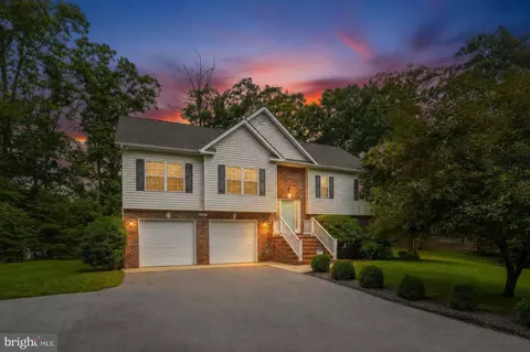 22835 Chestnut Rd, Lexington Park, MD 20653
