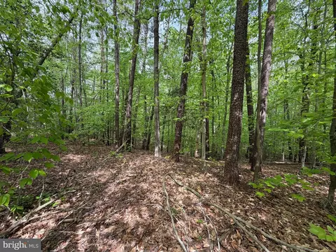 41160 Living Water Ln, Mechanicsville, MD 20659