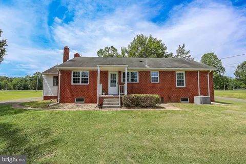 26856 Three Notch Rd, Mechanicsville, MD 20659
