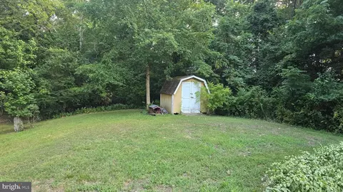 Exterior - 39111 Maycroft Rd, Avenue, MD 20609 photo 8 of 9