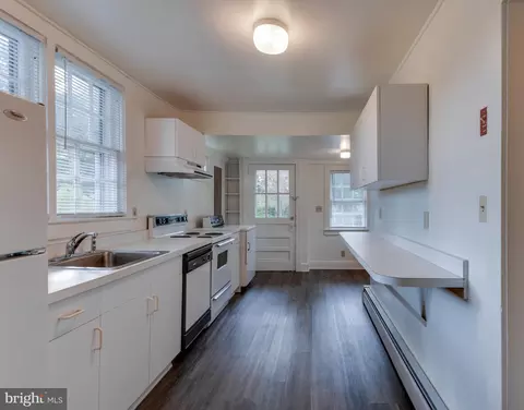 Kitchen - 45776 Boothe Rd, Drayden, MD 20630 photo 3 of 3