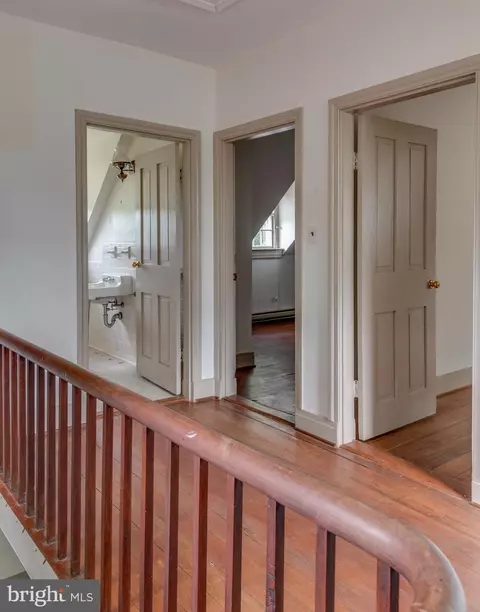 Entry Way - 45776 Boothe Rd, Drayden, MD 20630 photo 2 of 2