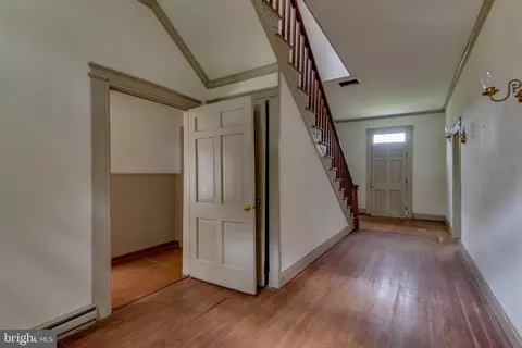 Entry Way - 45776 Boothe Rd, Drayden, MD 20630 photo 1 of 6
