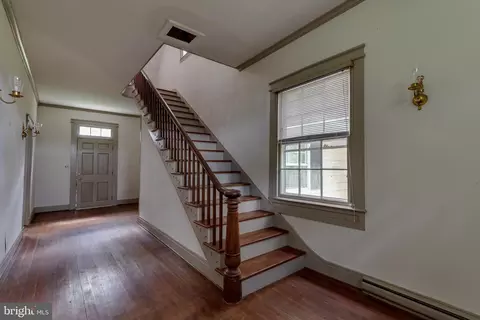 Entry Way - 45776 Boothe Rd, Drayden, MD 20630 photo 1 of 2