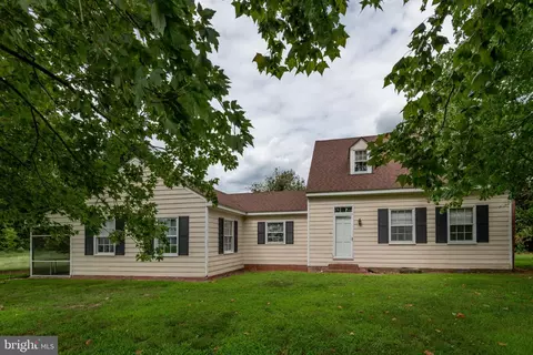 Exterior - 45776 Boothe Rd, Drayden, MD 20630 photo 5 of 15
