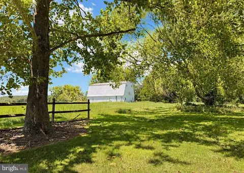 Exterior - 45776 Boothe Rd, Drayden, MD 20630 photo 8 of 15